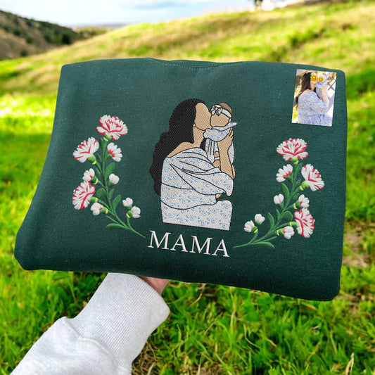 🌸Blooming With Love – Custom Embroidered Birthday Flower Portrait from Photo Sweatshirt Hoodie, Perfect Gift for Mom, Dad, Couples & Family